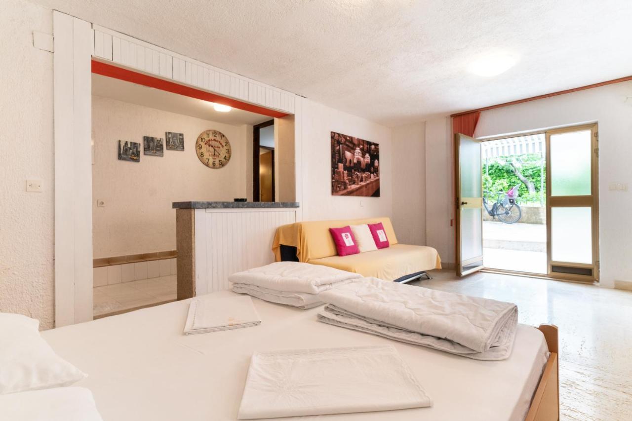 Apartment Milka Rovinj Exteriör bild