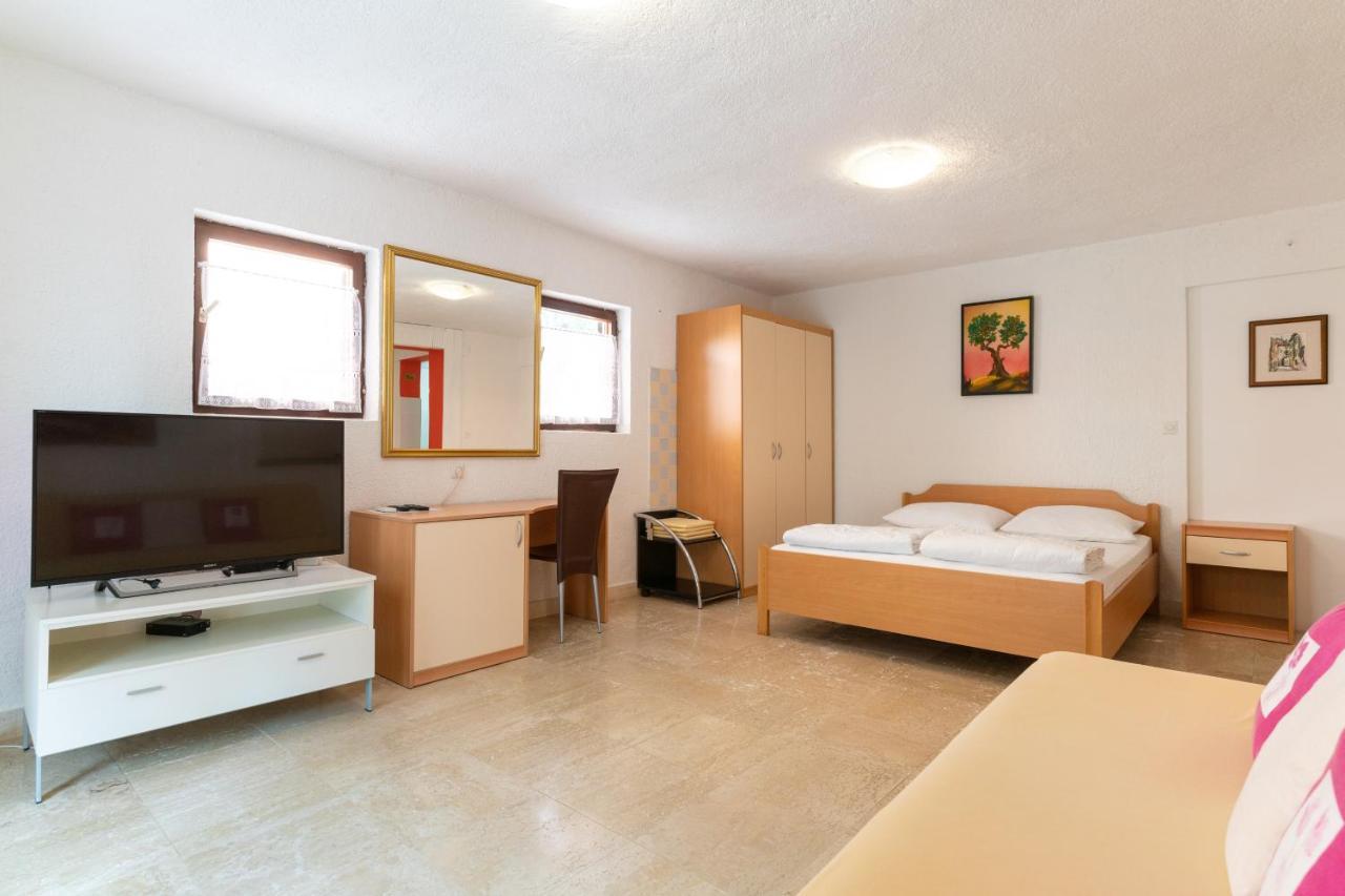 Apartment Milka Rovinj Exteriör bild