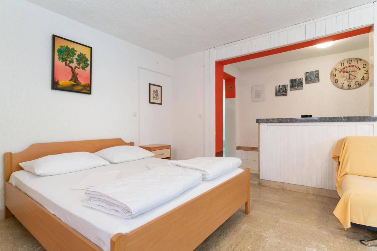 Apartment Milka Rovinj Exteriör bild