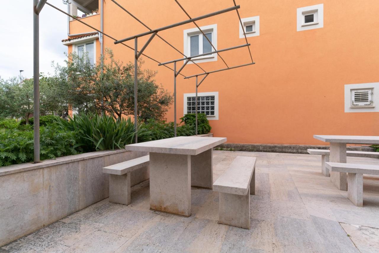 Apartment Milka Rovinj Exteriör bild